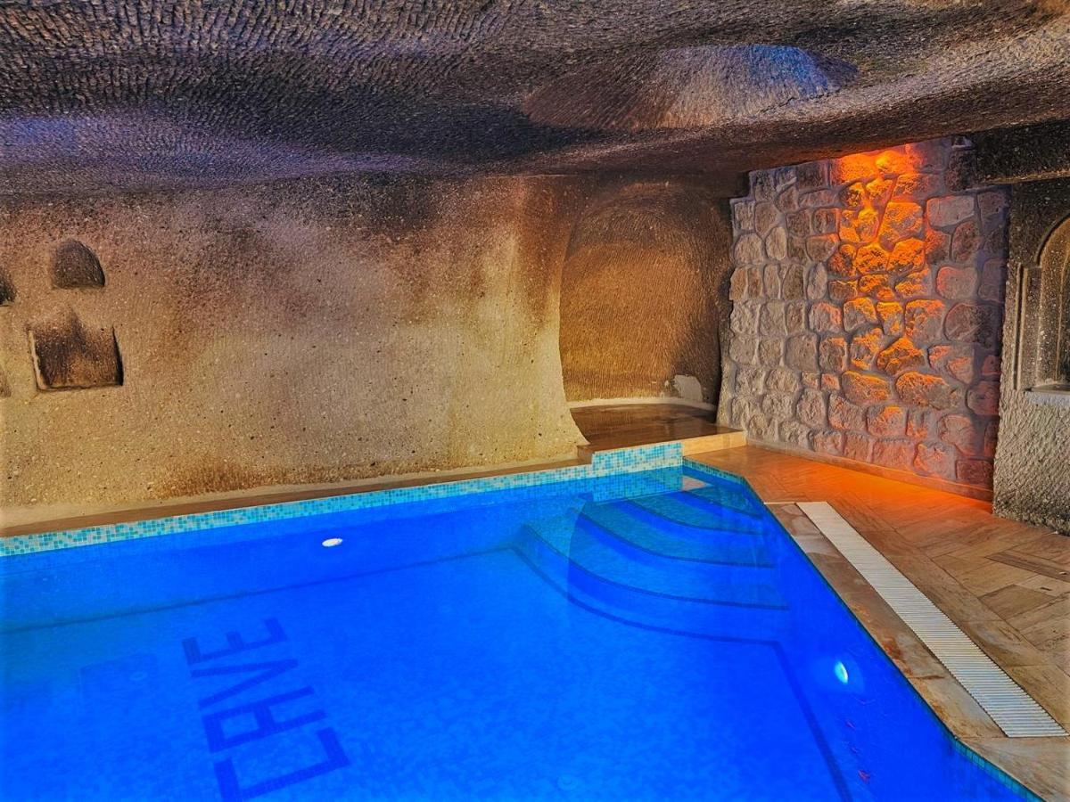 Cappadocia Empire Cave Hotel Goreme Exterior foto