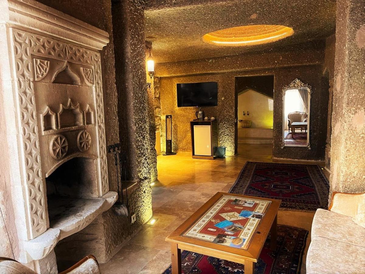 Cappadocia Empire Cave Hotel Goreme Exterior foto