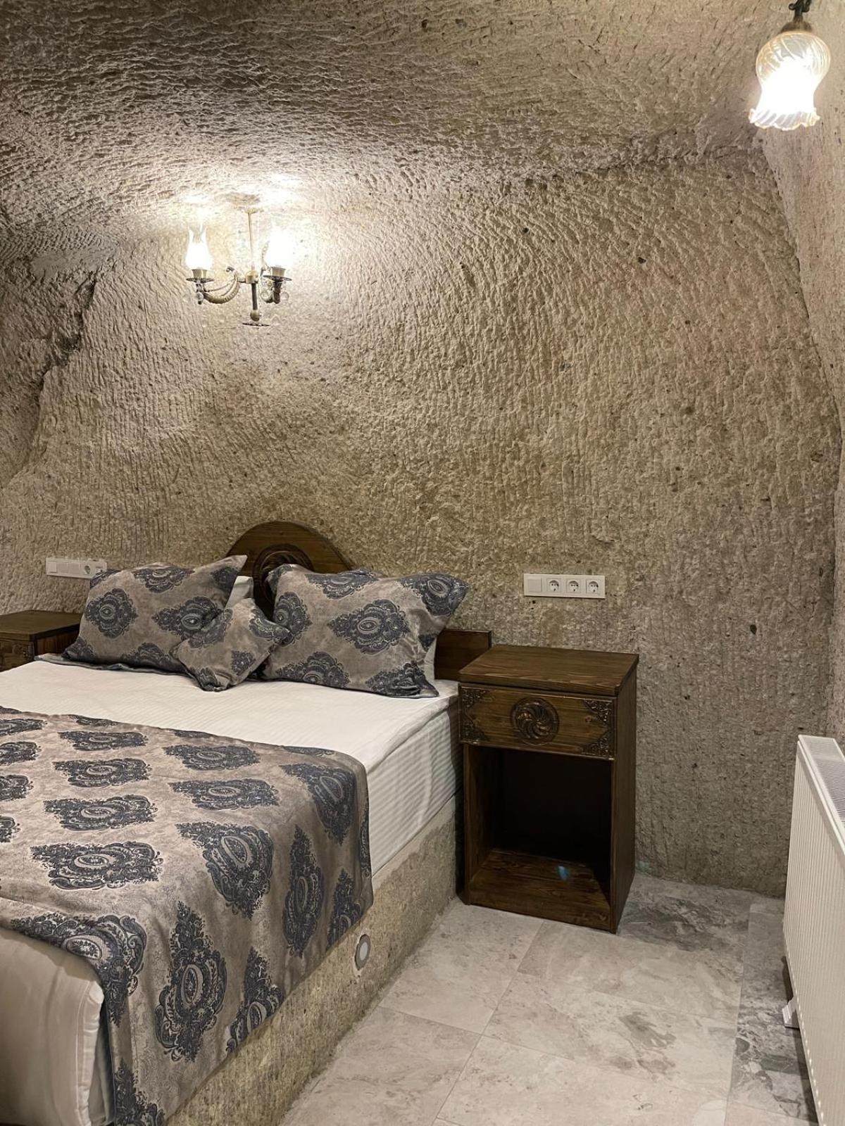 Cappadocia Empire Cave Hotel Goreme Exterior foto
